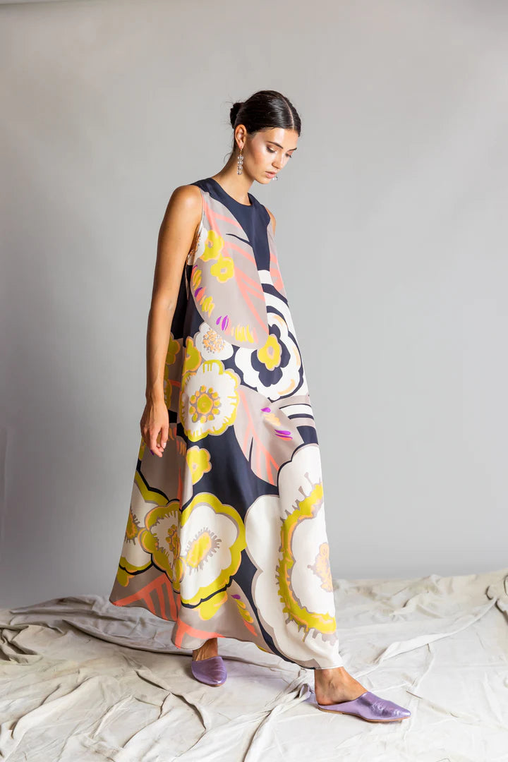 Robe imprimée rétro en Seda Habotai couleurs et motifs vibrants  PSOPHIA